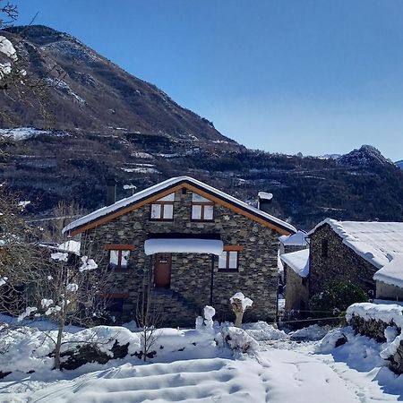 Apartamentos Turisticos: Tu Casa En Sahun Eksteriør bilde