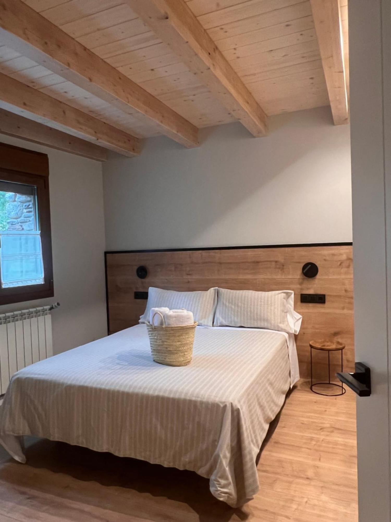 Apartamentos Turisticos: Tu Casa En Sahun Eksteriør bilde